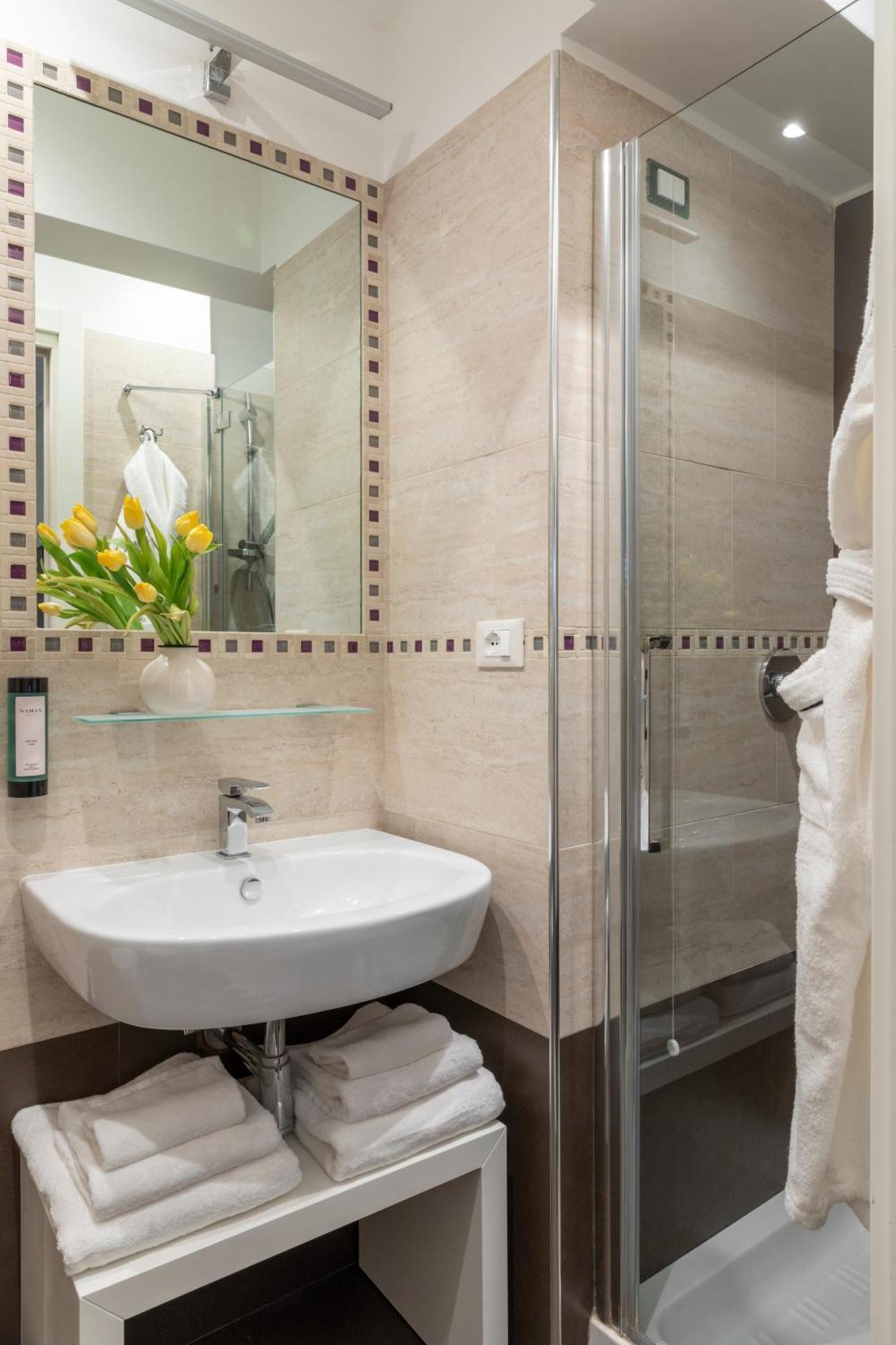 Naman Hotellerie - Spagna Рим Экстерьер фото